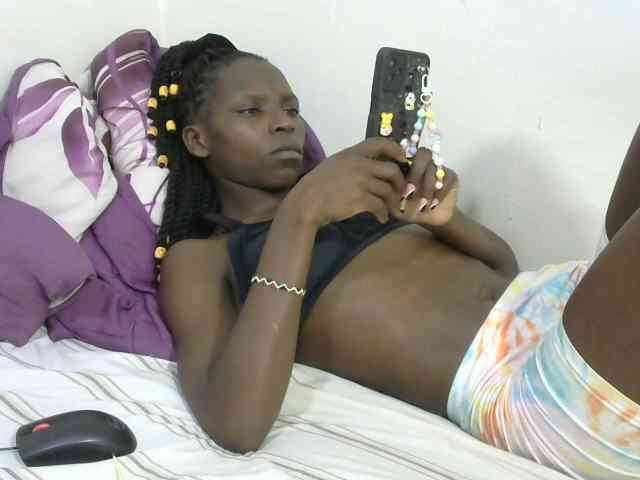 PrettyOne1 webcam