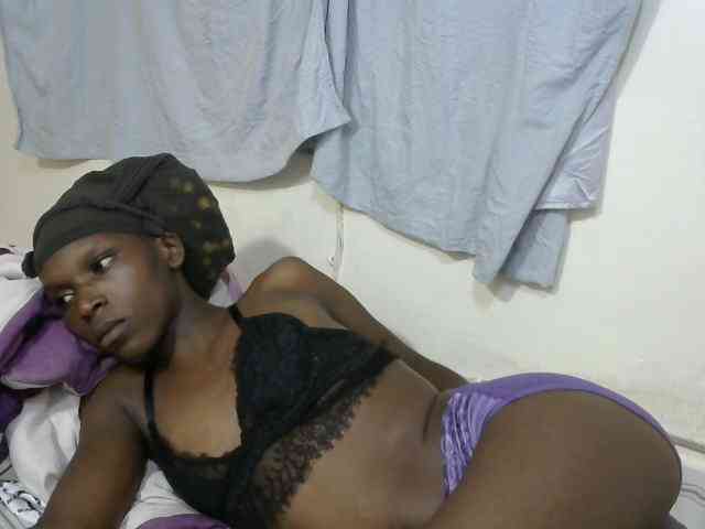 PrettyOne1 webcam