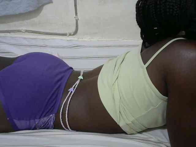 PrettyOne1 webcam