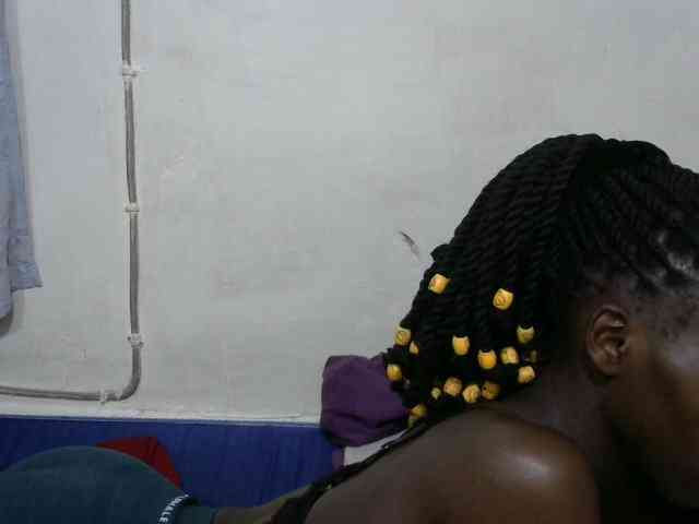 PrettyOne1 webcam