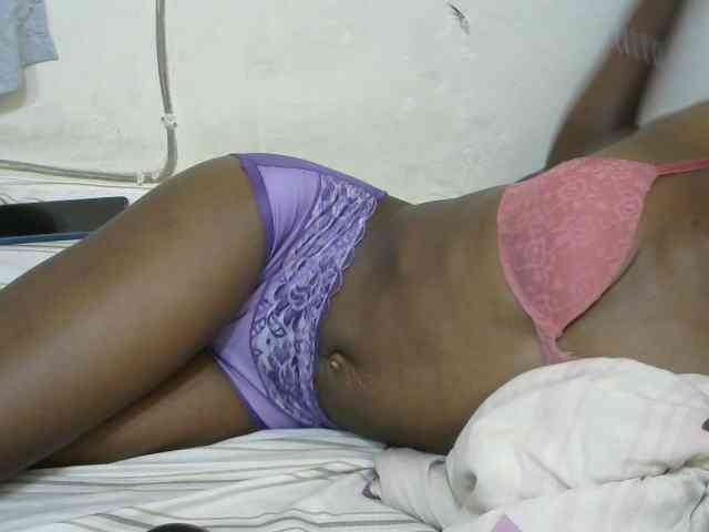 PrettyOne1 webcam
