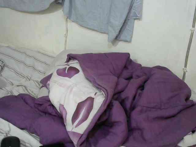 PrettyOne1 webcam