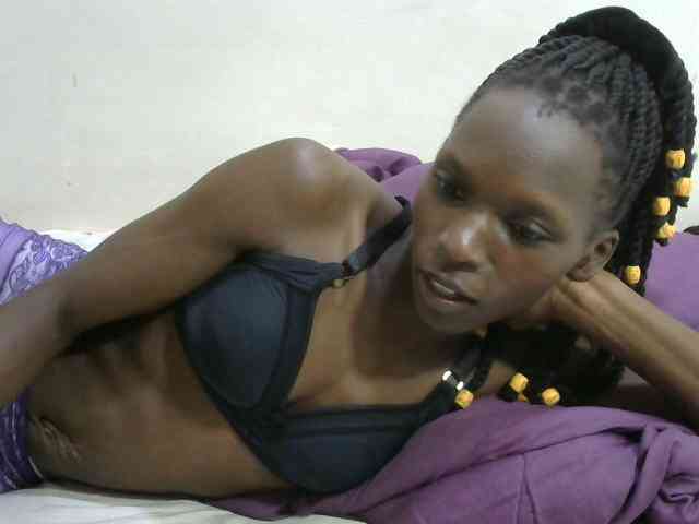 PrettyOne1 webcam