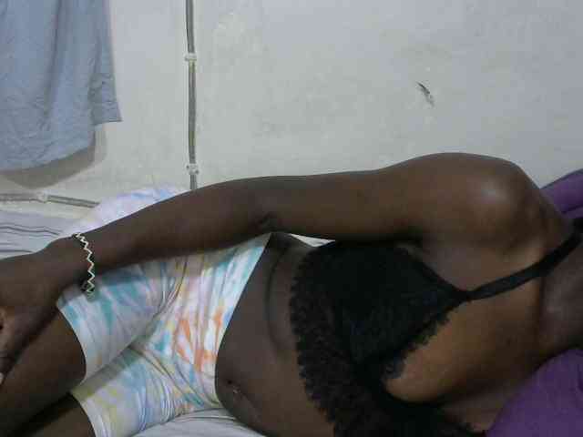 PrettyOne1 webcam