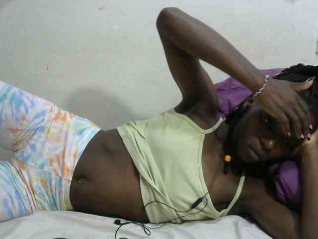 PrettyOne1 webcam