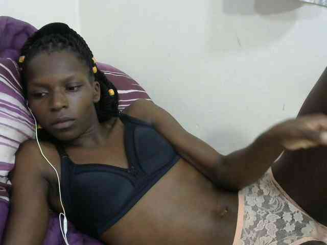PrettyOne1 webcam