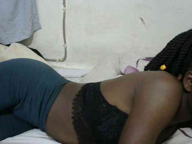 PrettyOne1 webcam