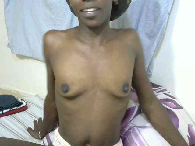PrettyOne1 webcam