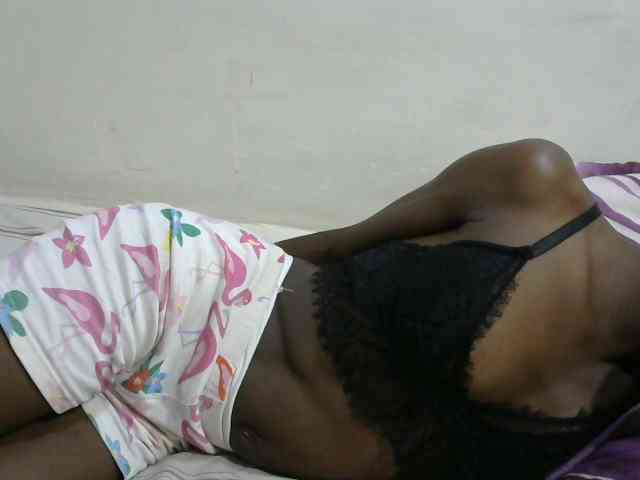 PrettyOne1 webcam