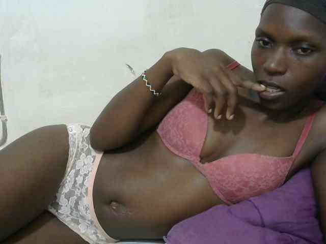 PrettyOne1 webcam