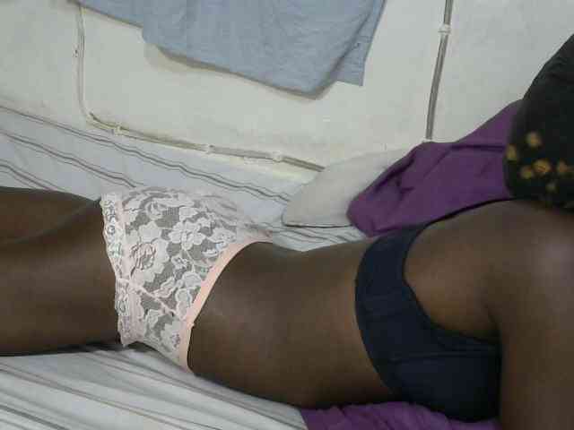 PrettyOne1 webcam
