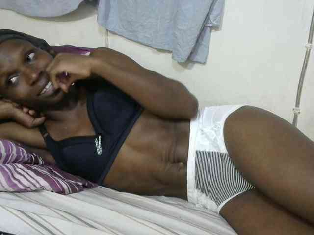 PrettyOne1 webcam
