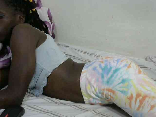 PrettyOne1 webcam