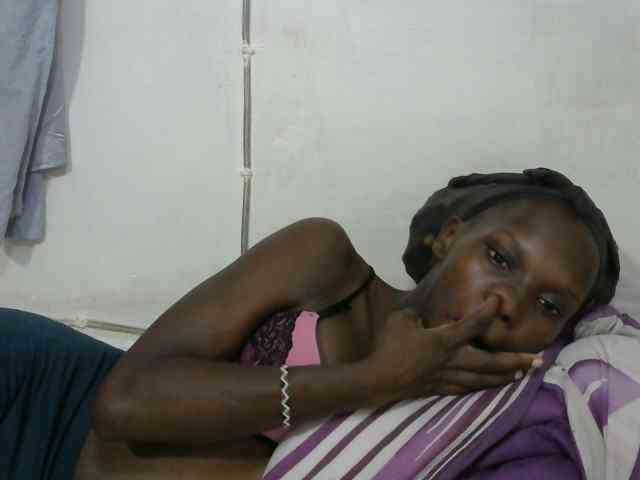 PrettyOne1 webcam