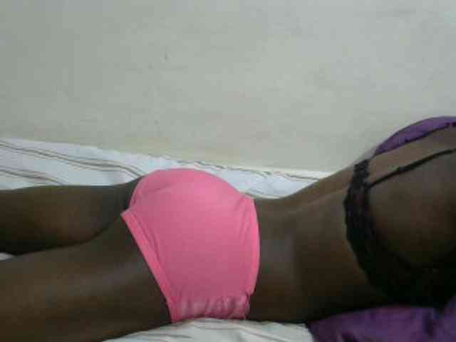 PrettyOne1 webcam