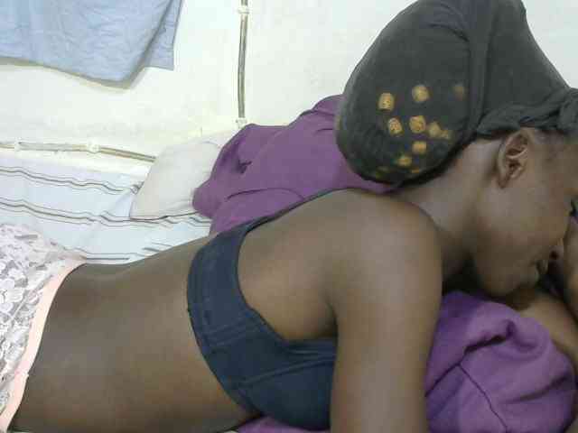 PrettyOne1 webcam