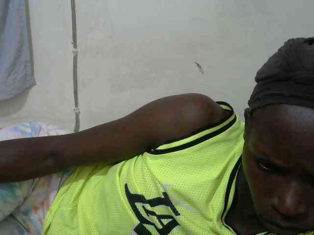 PrettyOne1 webcam