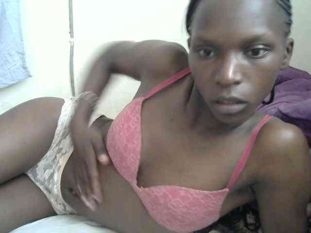 PrettyOne1 webcam