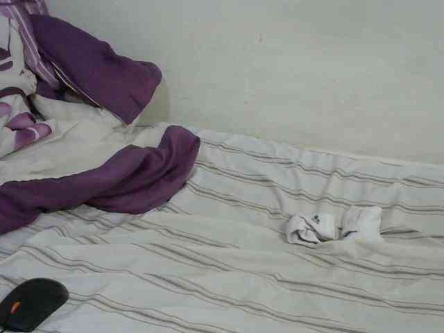 PrettyOne1 webcam