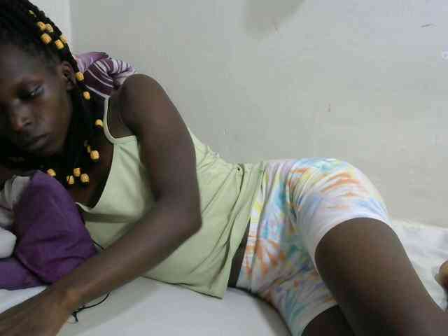 PrettyOne1 webcam