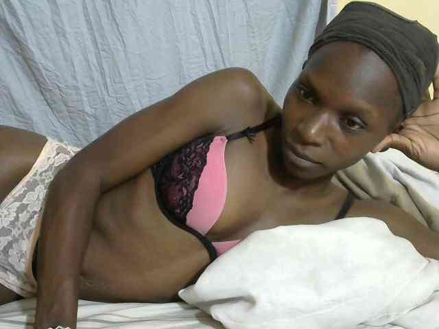 PrettyOne1 webcam