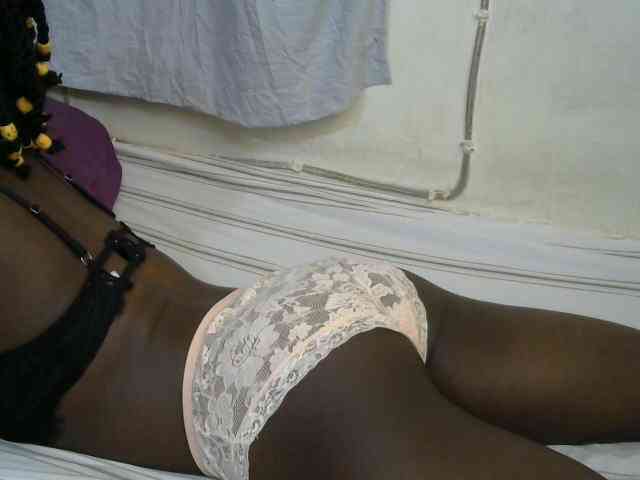 PrettyOne1 webcam