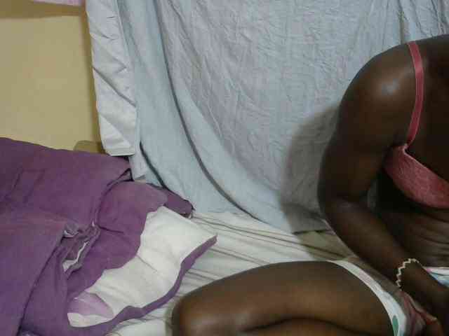 PrettyOne1 webcam