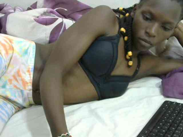 PrettyOne1 webcam