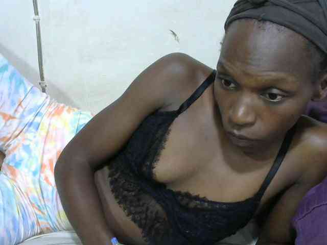 PrettyOne1 webcam