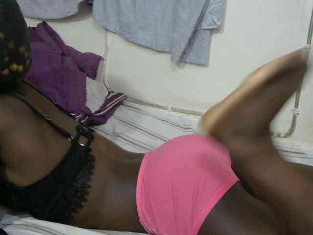 PrettyOne1 webcam