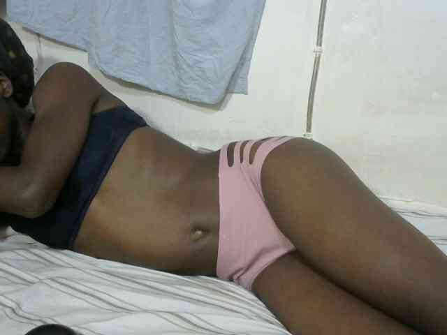 PrettyOne1 webcam