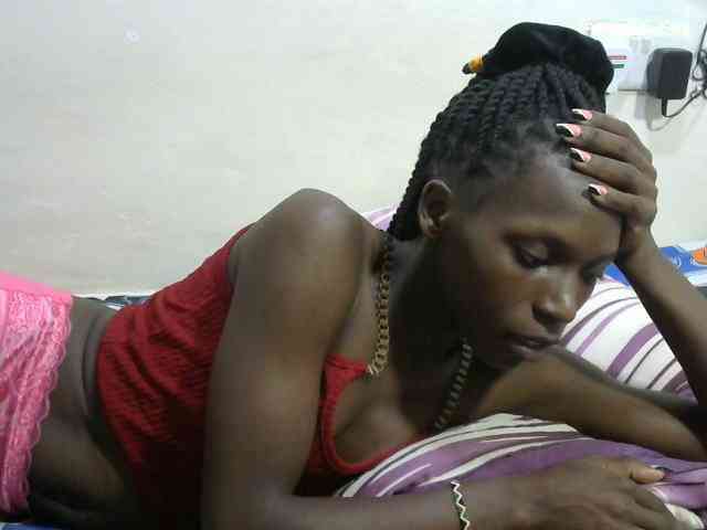 PrettyOne1 webcam