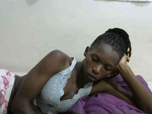 PrettyOne1 webcam