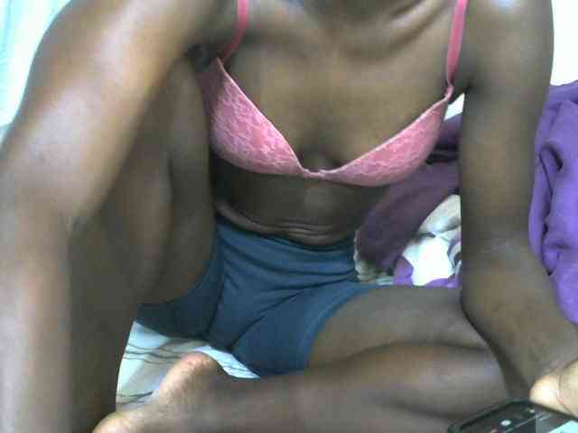 PrettyOne1 webcam