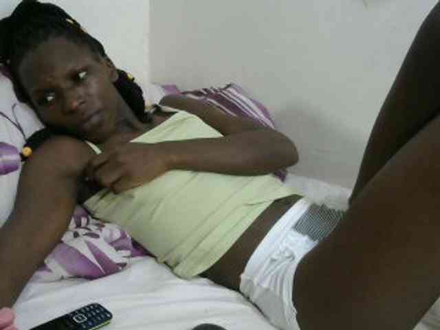 PrettyOne1 webcam