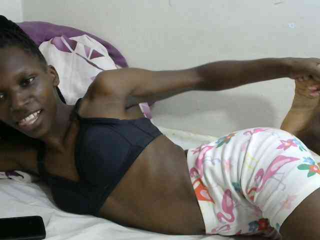 PrettyOne1 webcam