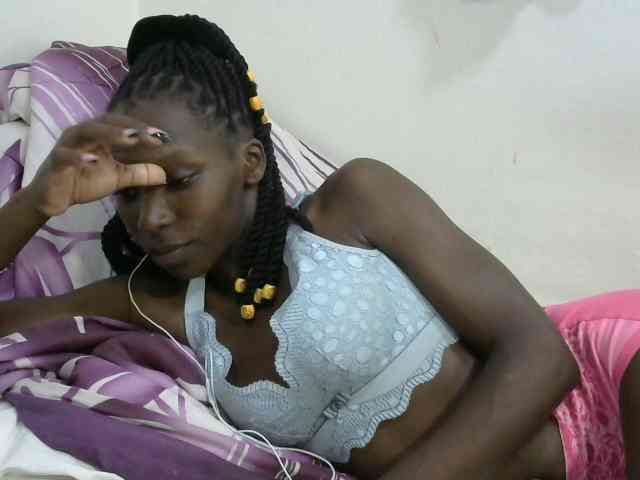 PrettyOne1 webcam