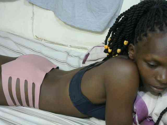 PrettyOne1 webcam
