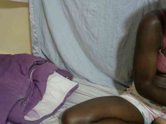 PrettyOne1 webcam