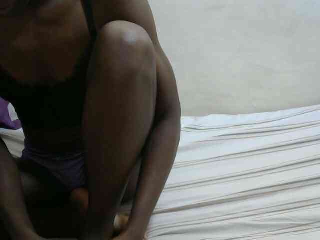 PrettyOne1 webcam