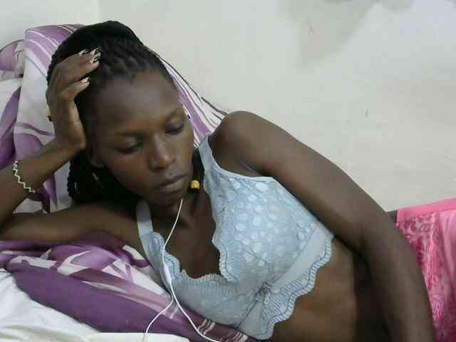 PrettyOne1 webcam