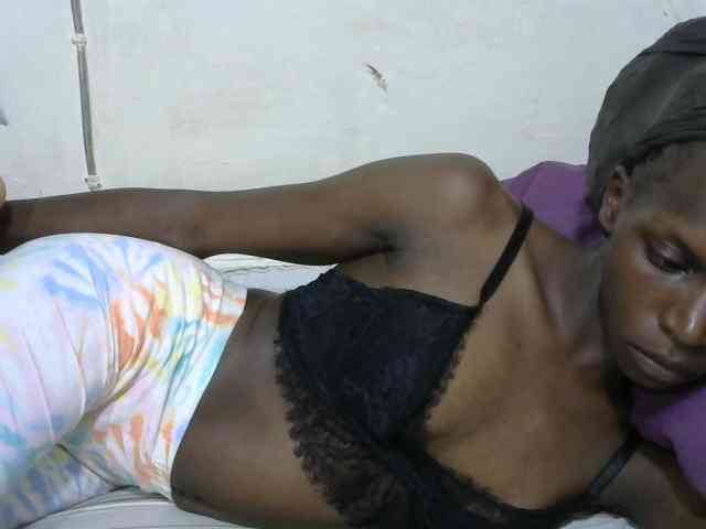 PrettyOne1 webcam