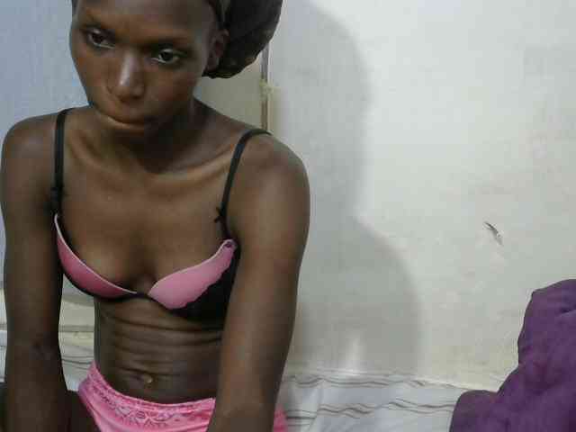 PrettyOne1 webcam