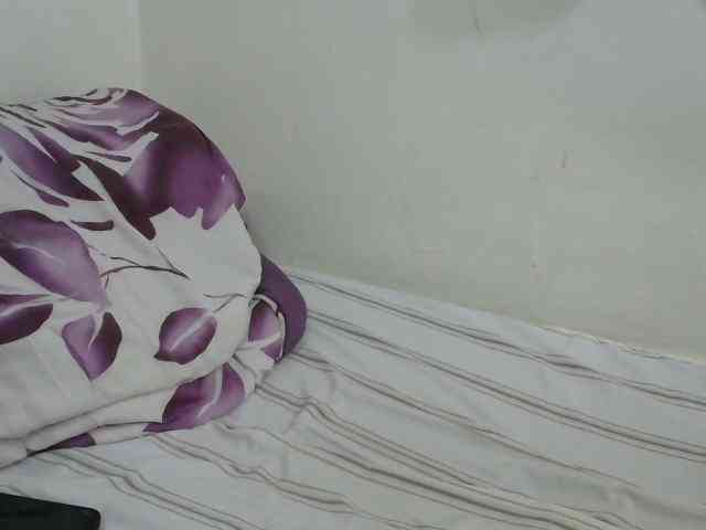 PrettyOne1 webcam