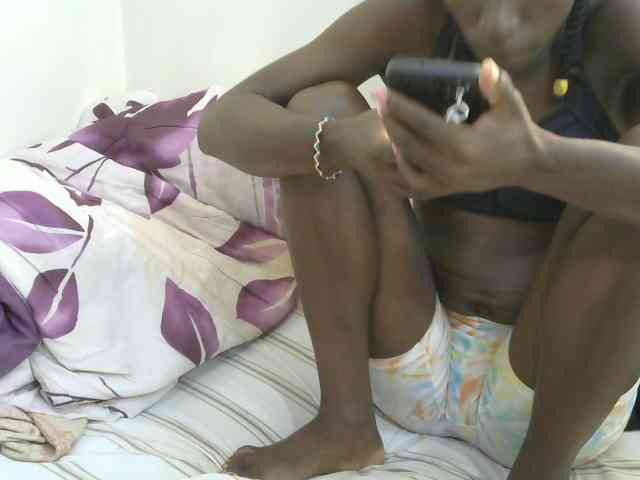 PrettyOne1 webcam