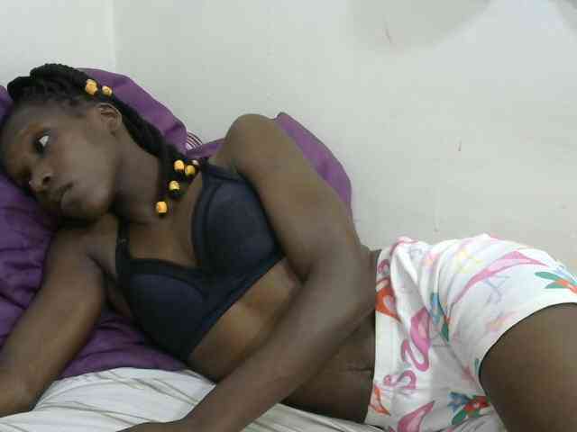 PrettyOne1 webcam