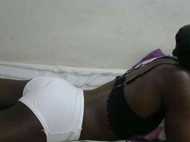 PrettyOne1 webcam