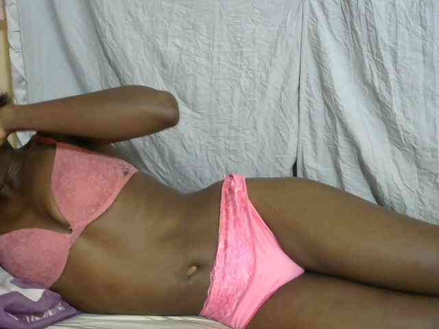 PrettyOne1 webcam