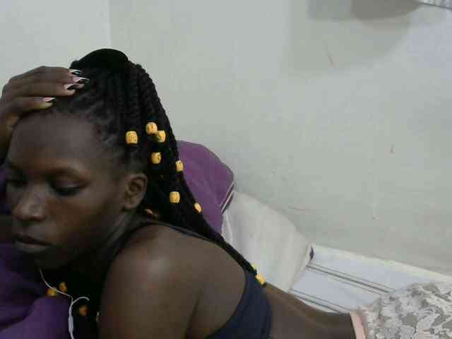 PrettyOne1 webcam