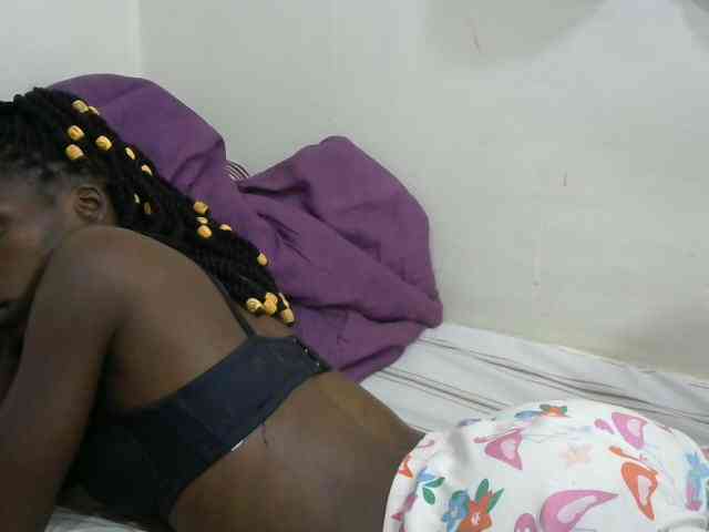 PrettyOne1 webcam